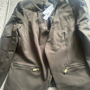 Tahari brand new blazer, size 12P, never worn, hunter green color